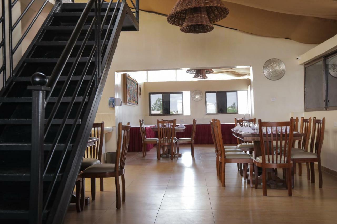 67 Athi Hotel Athi River Экстерьер фото
